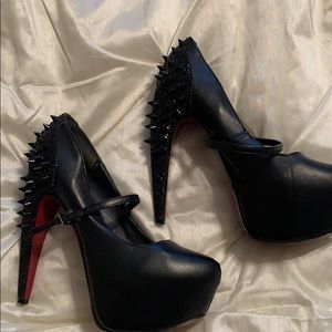 Black platform heels